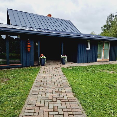 Guest House Podnieki ベンツピルス エクステリア 写真