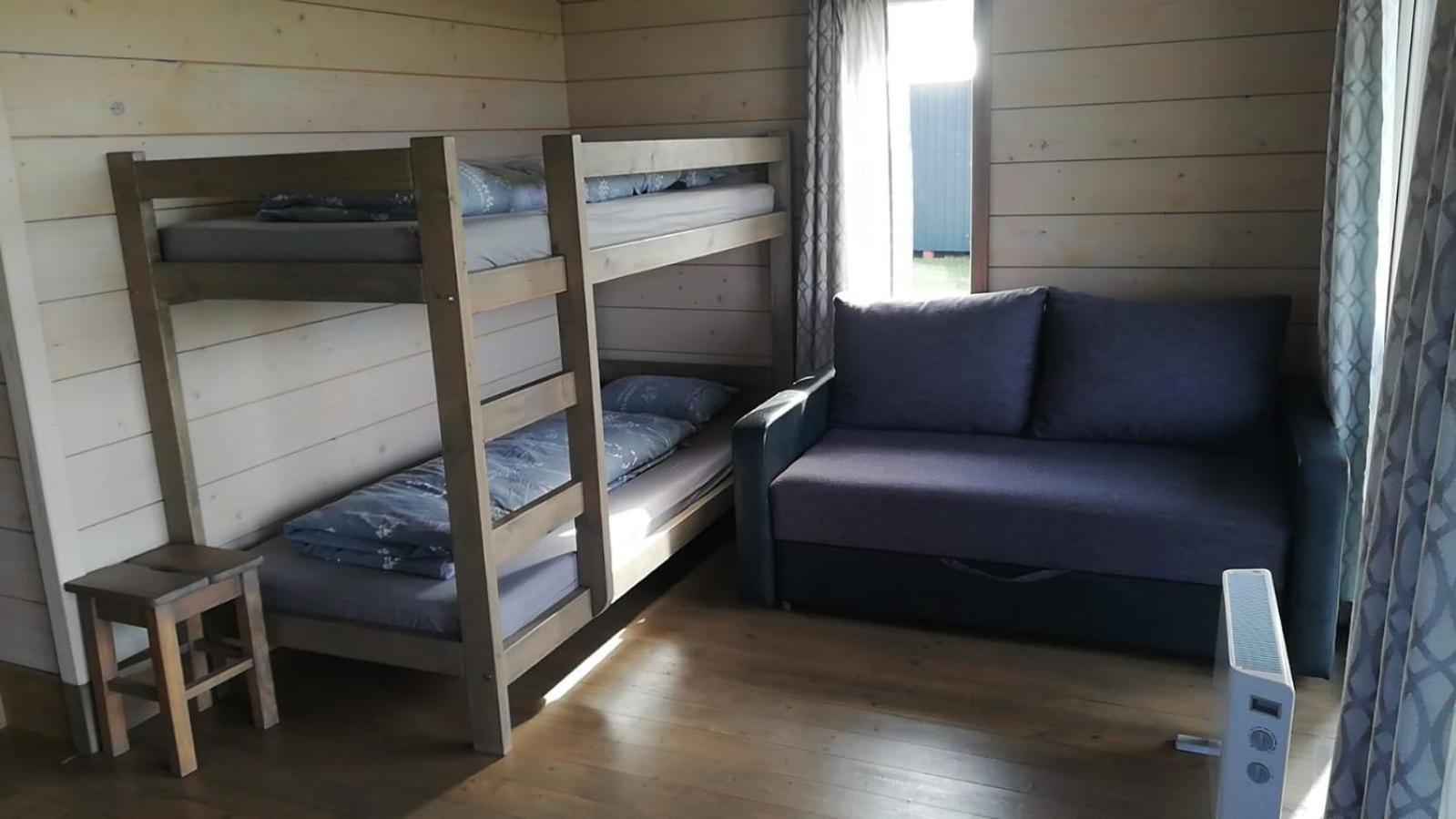 Guest House Podnieki ベンツピルス エクステリア 写真