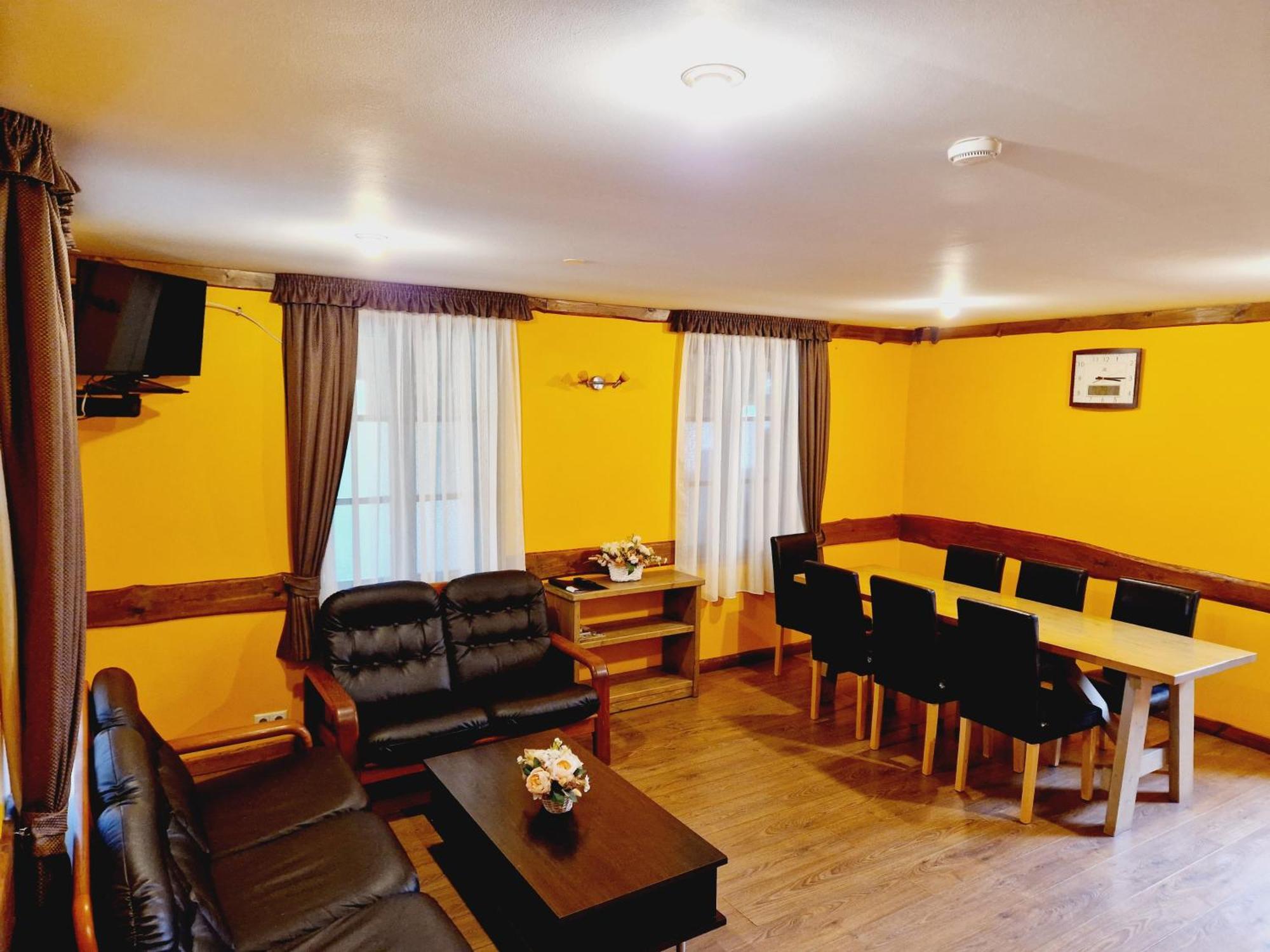 Guest House Podnieki ベンツピルス エクステリア 写真