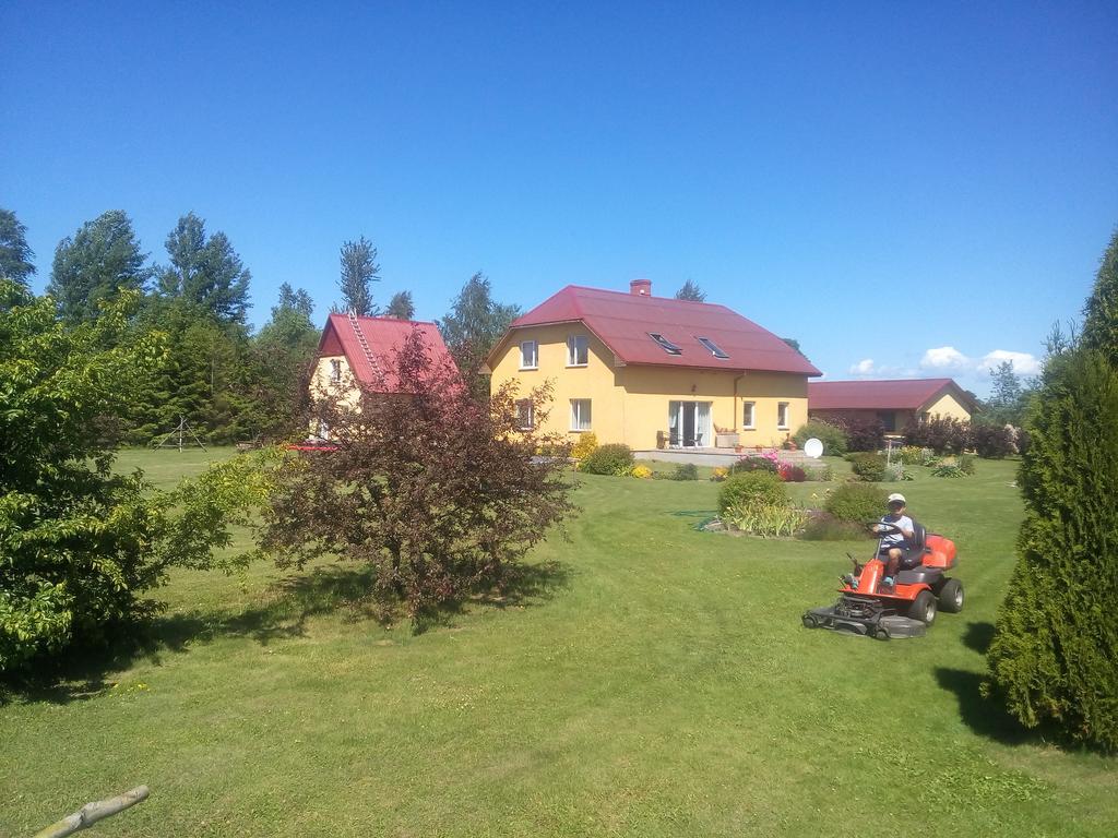Guest House Podnieki ベンツピルス エクステリア 写真