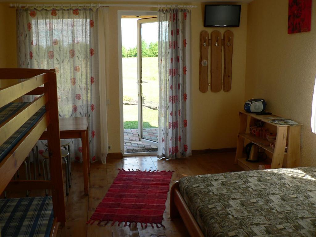 Guest House Podnieki ベンツピルス エクステリア 写真